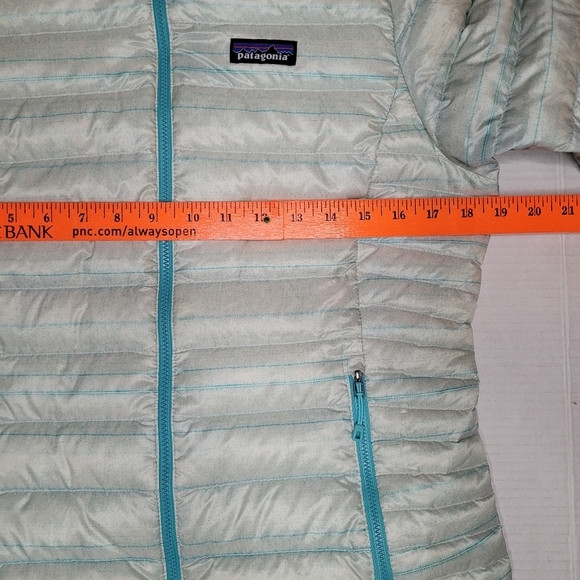 Rare Patagonia Womens Small AQUA Mint Stripe Goose Down Puffer Jacket Warm Snow - Picture 5 of 15